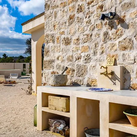 Trullo In Valle D'itria With Pool Martina Franca