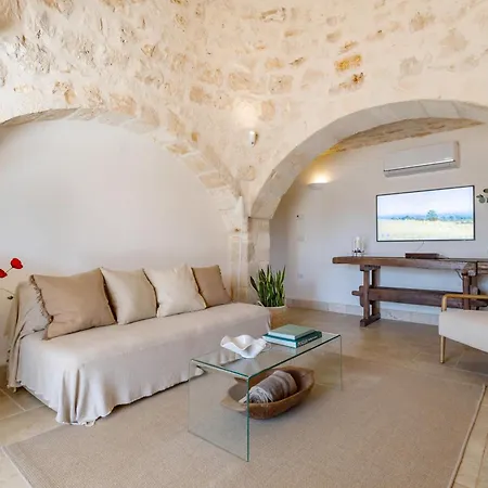 Trullo In Valle D'itria With Pool *